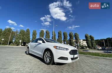 Седан Ford Fusion 2014 в 