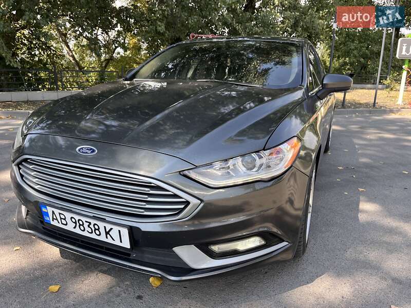 Седан Ford Fusion 2016 в 