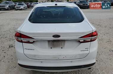 Седан Ford Fusion 2018 в 