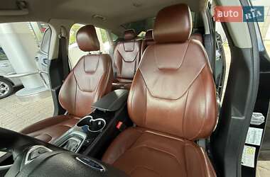 Седан Ford Fusion 2015 в 