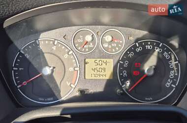Хэтчбек Ford Fusion 2006 в 