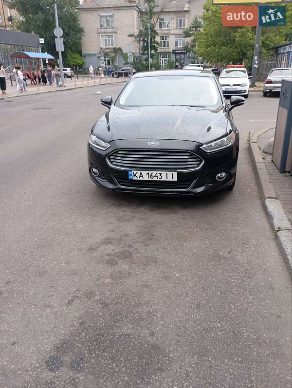 Седан Ford Fusion 2014 в 