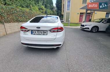 Седан Ford Fusion 2017 в 