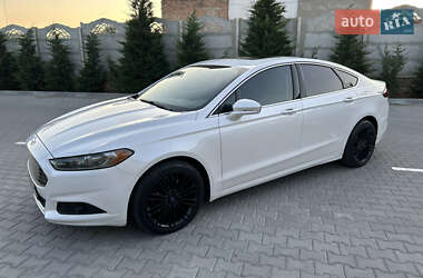 Седан Ford Fusion 2013 в 