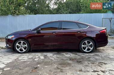 Седан Ford Fusion 2017 в 