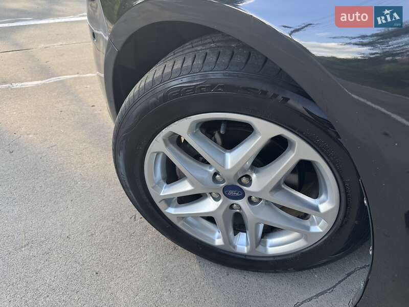 Седан Ford Fusion 2012 в Шепетівці
