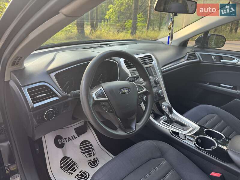 Седан Ford Fusion 2012 в Шепетівці