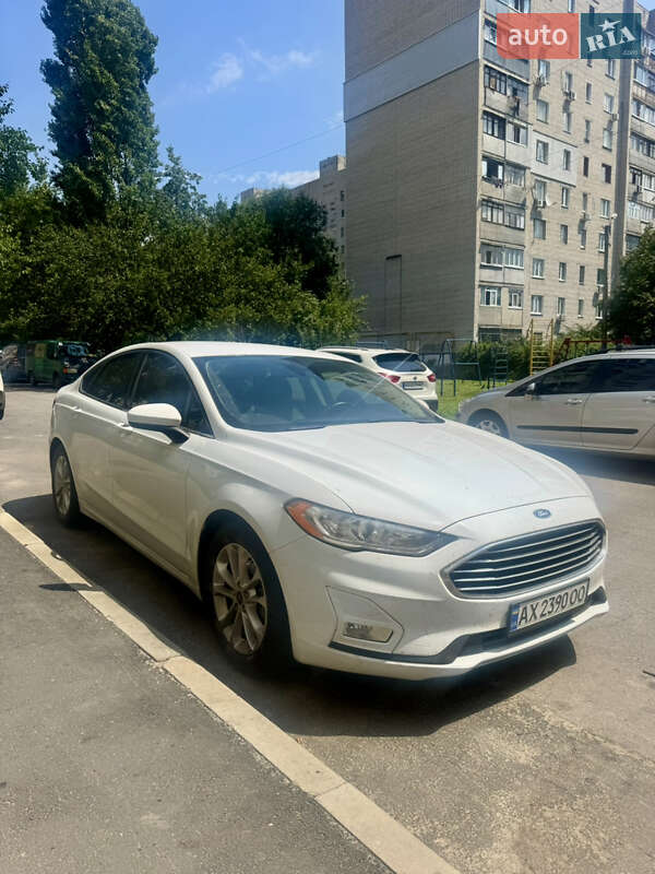 Седан Ford Fusion 2019 в Харькове
