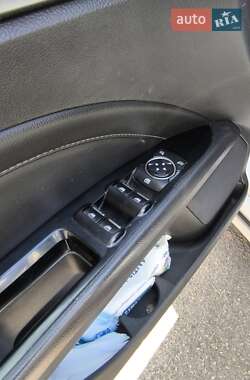 Седан Ford Fusion 2015 в 