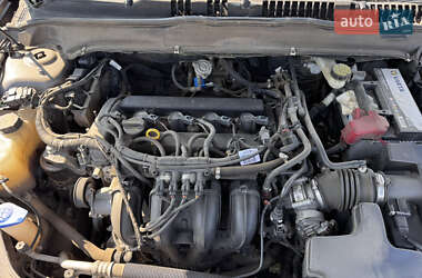 Седан Ford Fusion 2013 в 