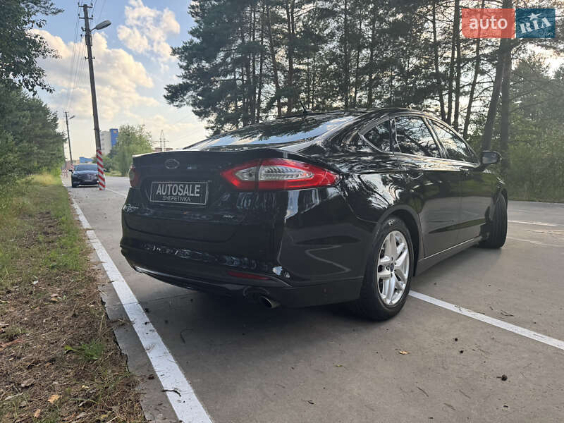 Седан Ford Fusion 2012 в Шепетівці