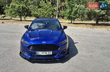 Седан Ford Fusion 2015 в 