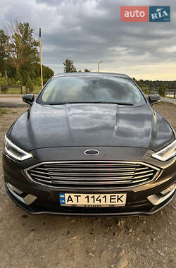 Седан Ford Fusion 2017 в 