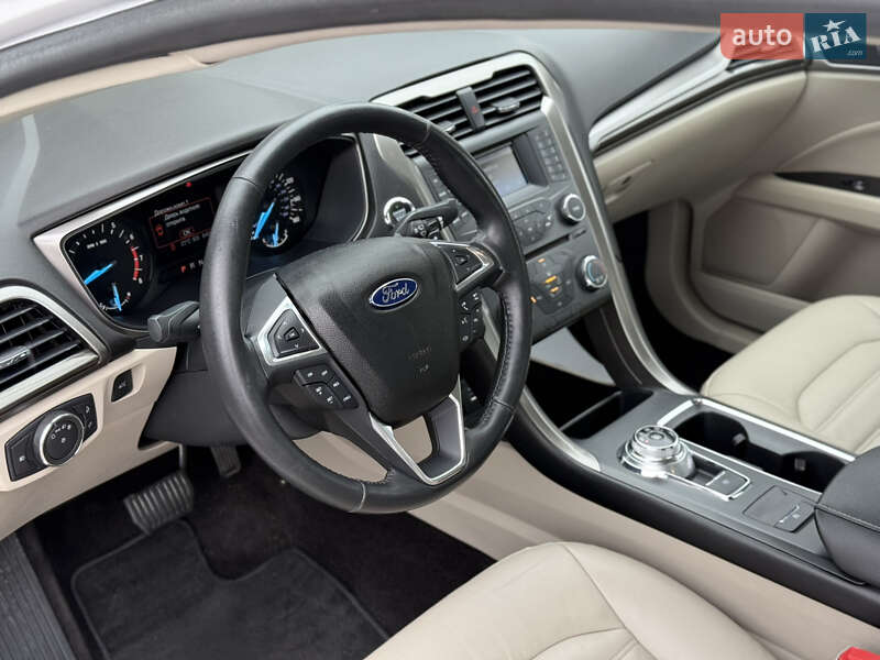 Седан Ford Fusion 2016 в Києві