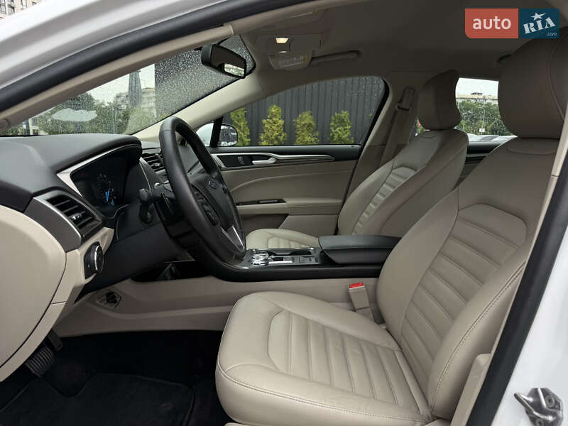 Седан Ford Fusion 2016 в Києві