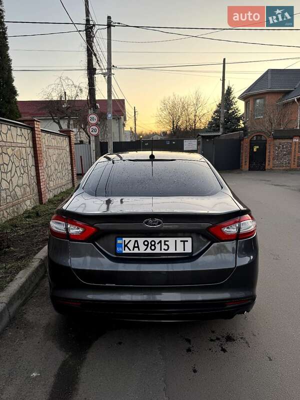 Седан Ford Fusion 2016 в Києві