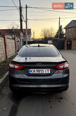 Седан Ford Fusion 2016 в 