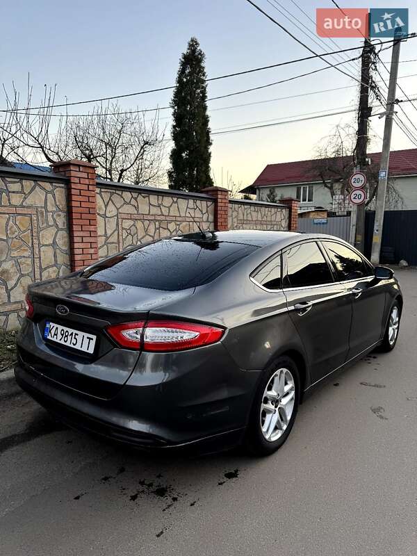 Седан Ford Fusion 2016 в Києві