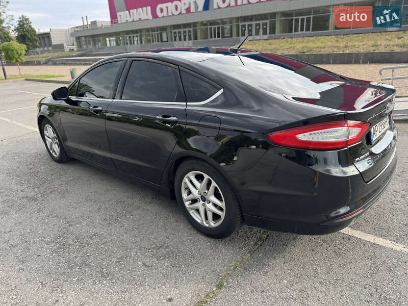 Седан Ford Fusion 2015 в Запоріжжі