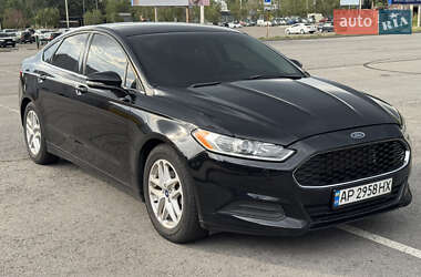 Седан Ford Fusion 2015 в 