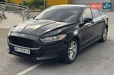 Седан Ford Fusion 2015 в 