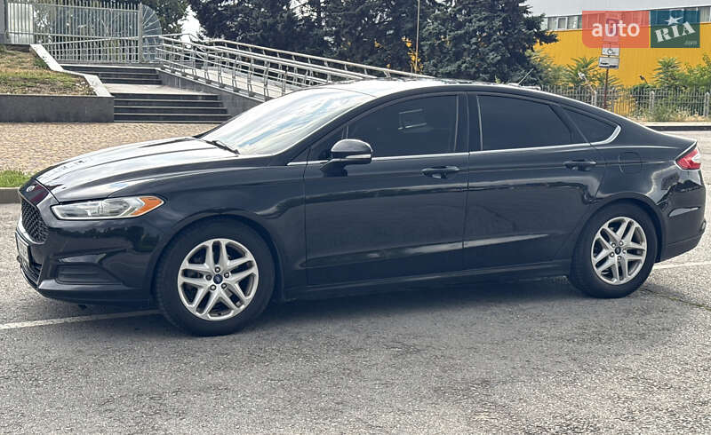 Седан Ford Fusion 2015 в Запоріжжі