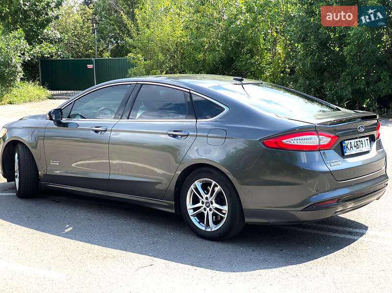 Седан Ford Fusion 2015 в Полтаве
