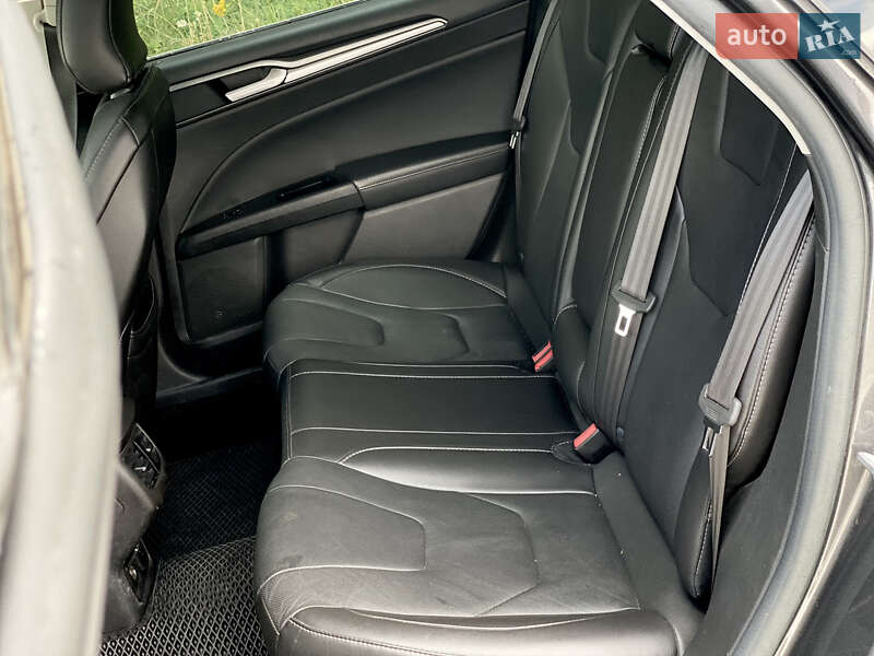 Седан Ford Fusion 2015 в Полтаве