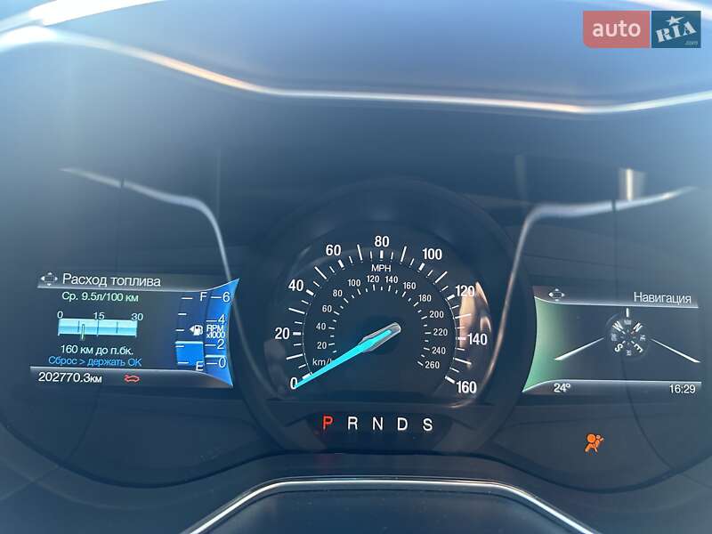 Седан Ford Fusion 2015 в Львове