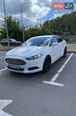 Ford Fusion 2015