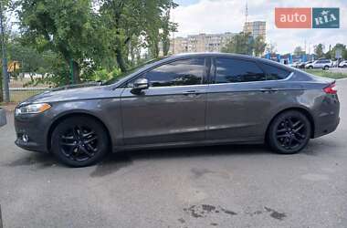 Ford Fusion 2016