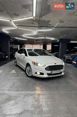 Седан Ford Fusion 2013 в Одесі