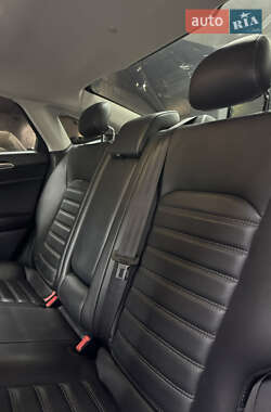 Седан Ford Fusion 2013 в 