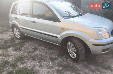 Хэтчбек Ford Fusion 2003 в 
