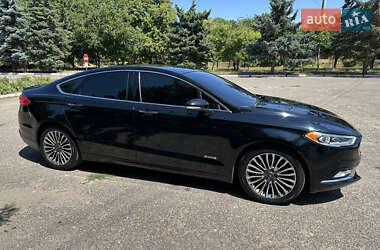Седан Ford Fusion 2016 в 