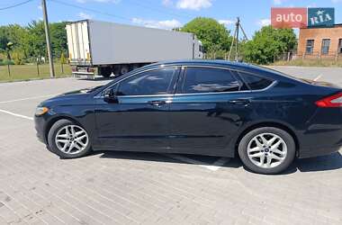 Седан Ford Fusion 2014 в 
