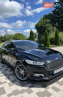 Седан Ford Fusion 2015 в 