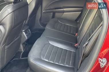 Седан Ford Fusion 2016 в 