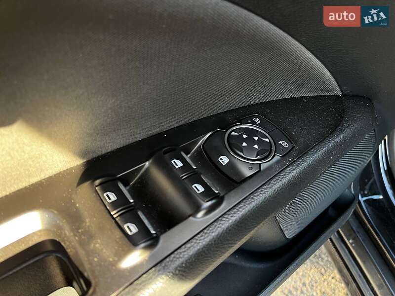 Седан Ford Fusion 2016 в Києві