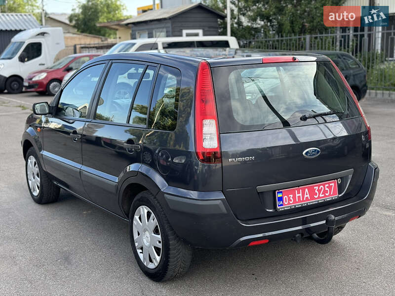 Хэтчбек Ford Fusion 2006 в Чернигове