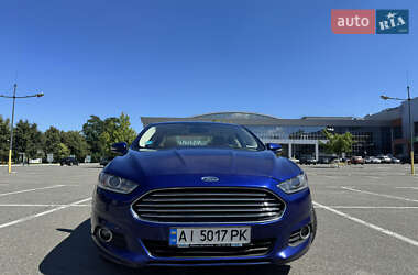 Седан Ford Fusion 2015 в 