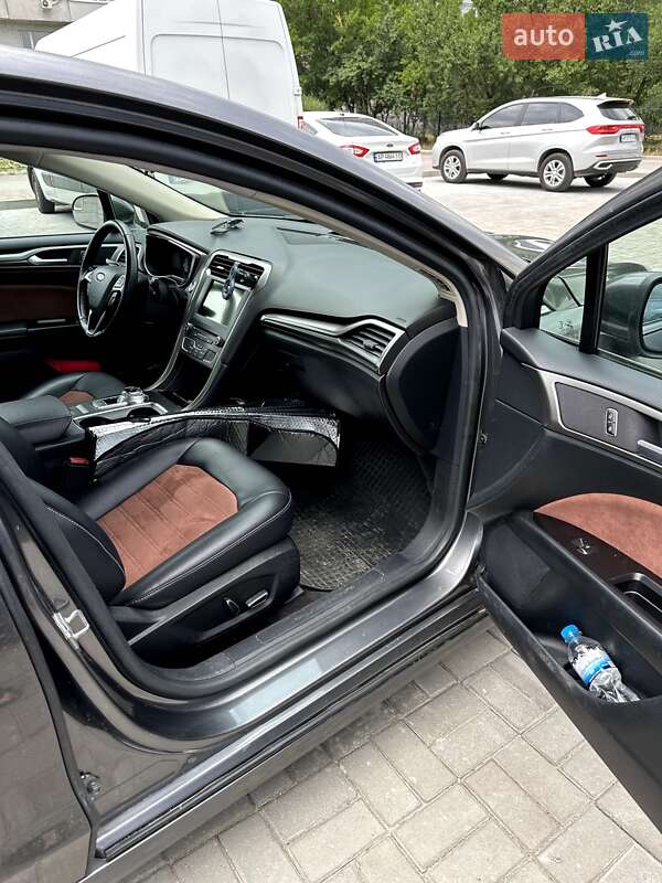 Седан Ford Fusion 2016 в Запоріжжі