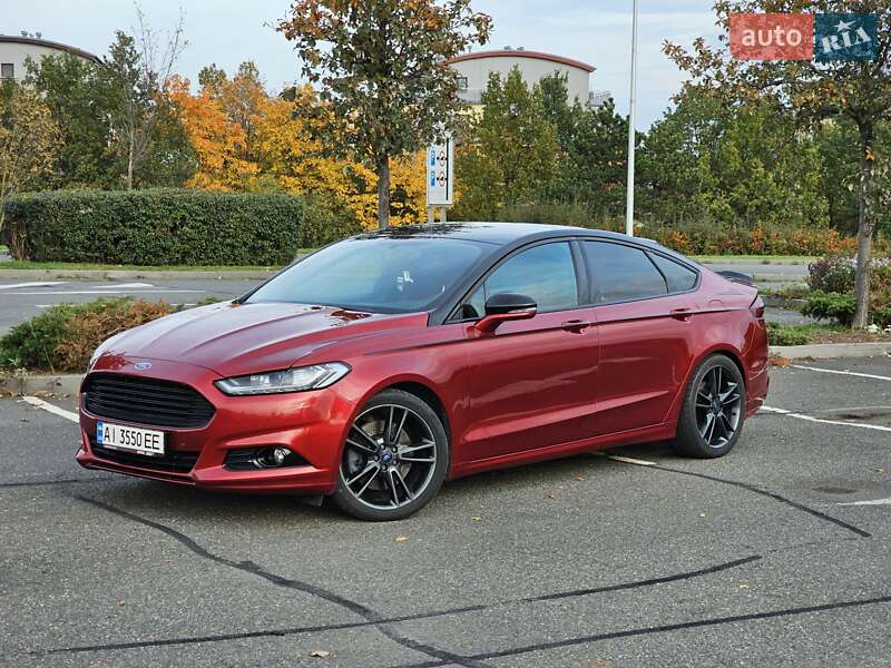 Седан Ford Fusion 2015 в 