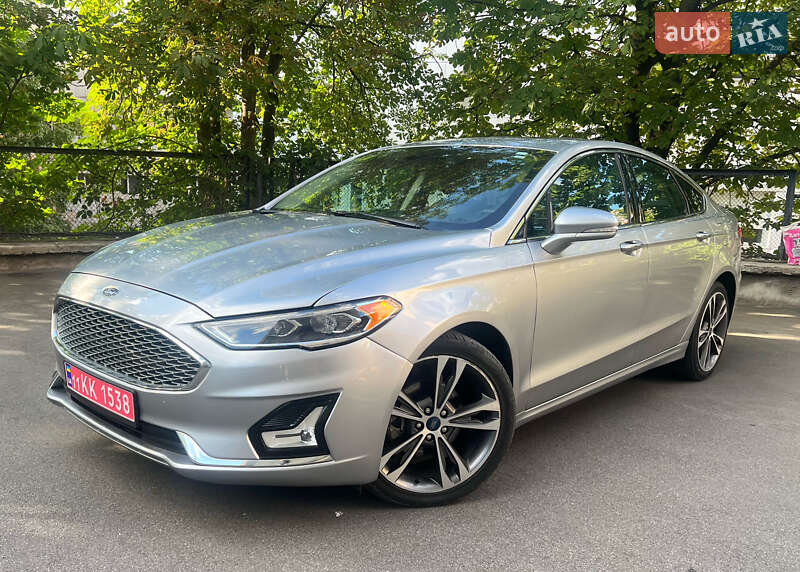 Седан Ford Fusion 2020 в 