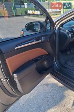 Седан Ford Fusion 2019 в 