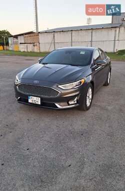 Седан Ford Fusion 2019 в Олександрії