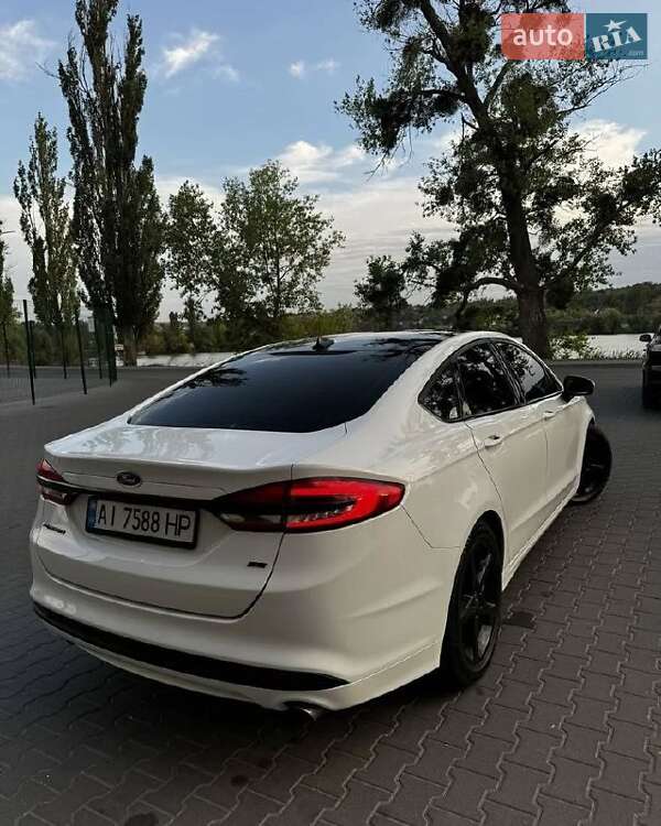 Седан Ford Fusion 2017 в Виннице