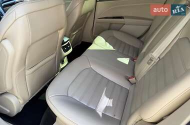 Седан Ford Fusion 2015 в 