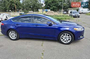 Седан Ford Fusion 2014 в 