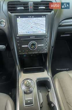 Седан Ford Fusion 2017 в 